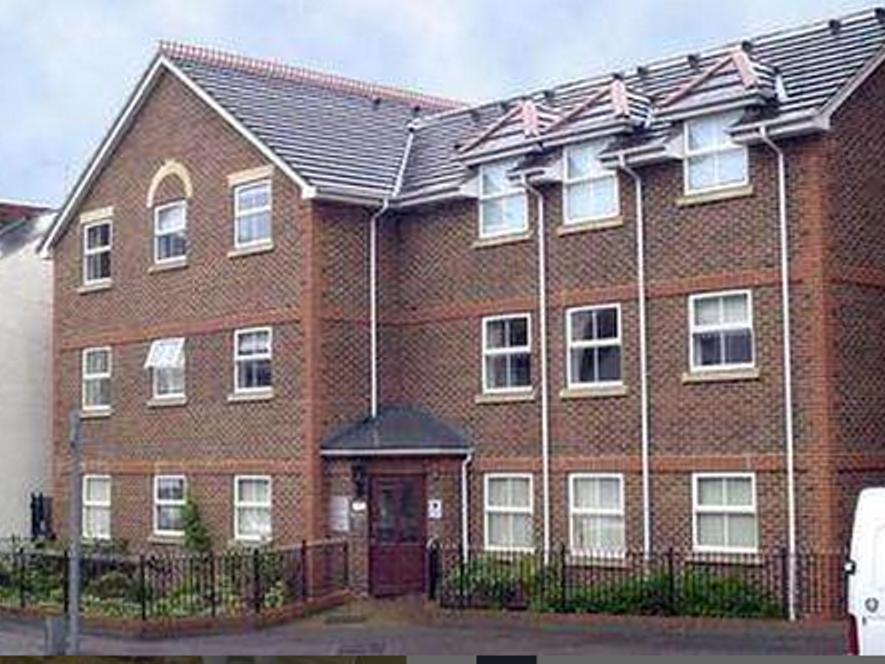 Hof - Stanshawe Court Apartments Reading Exterior photo